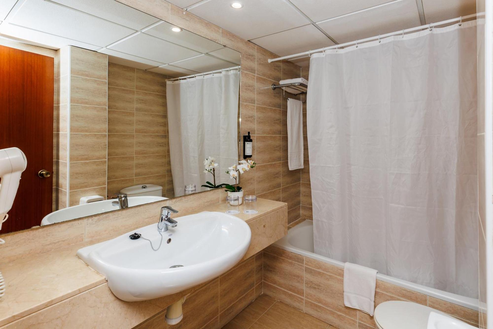 Bellevue Belsana Hotel Portocolom  Bagian luar foto